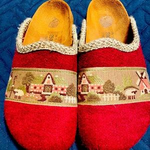 BIRKI'S STORYTELLING RIBBON BURGANDY BIRKO-FELT IS L8/M6